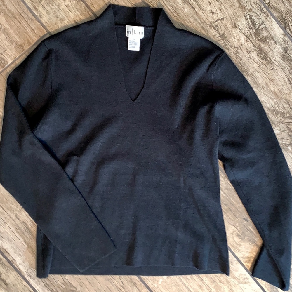 Silk Sweater In Knit brand V Neck Extra Large Like NEW Condition - Picture 3 of 7